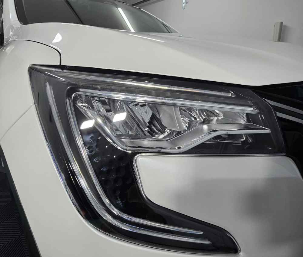 professional headlight restoration for clearer, safer driving